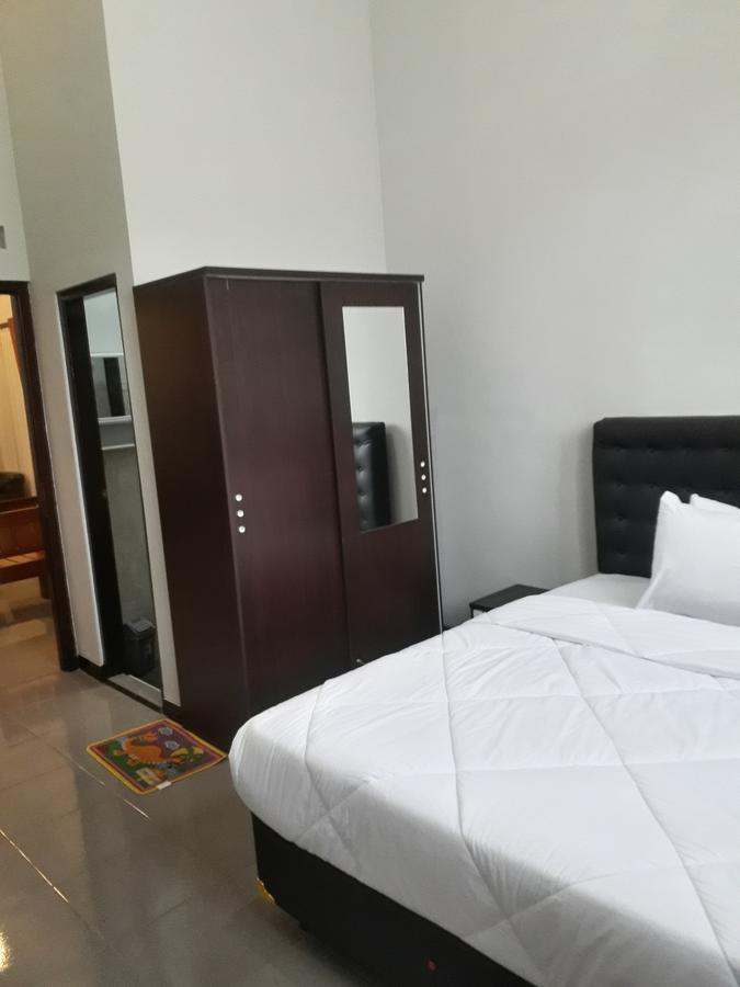 בניוואנגי Banyu Homestay מראה חיצוני תמונה
