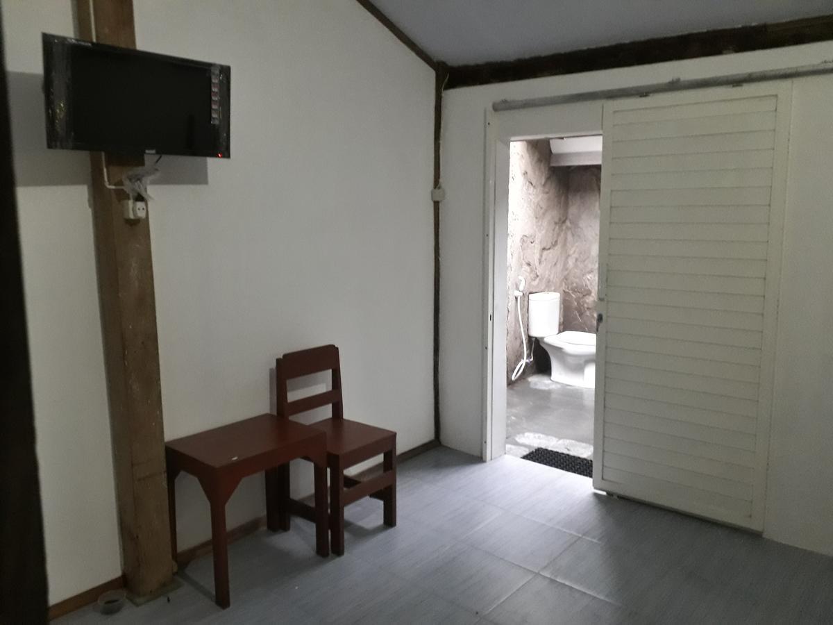 בניוואנגי Banyu Homestay מראה חיצוני תמונה