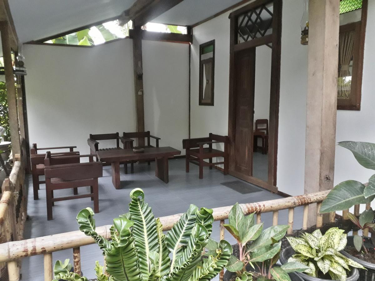 בניוואנגי Banyu Homestay מראה חיצוני תמונה